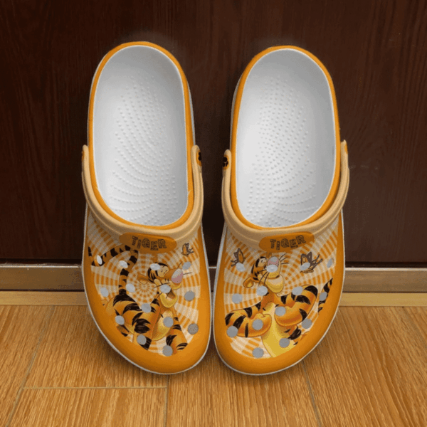 Tiger Winnie The Pooh Unisex Classic Clogs 2025: Stylish Unisex Gifts for Fans – Get Yours Now!