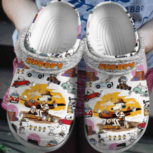 New Design Of Cute Peanuts Snoopy Cartoon Clogs - for Women Men