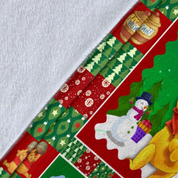 F89 DN Christmas Winnie The Pooh Merry Christmas Winnie The Pooh