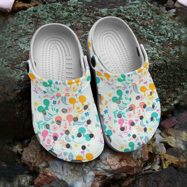 New And Rare Mickey Mouse Green Clogs For Men Women