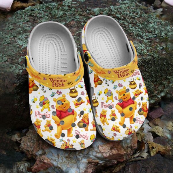 Cute Winnie The Pooh Pattern Clogs – Stylish and Comfortable Footwear for Kids with Adorable Design