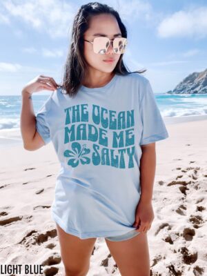 Retro Ocean Tshirt: Y2K Summer Vacation Style for Girls Trip Aesthetic