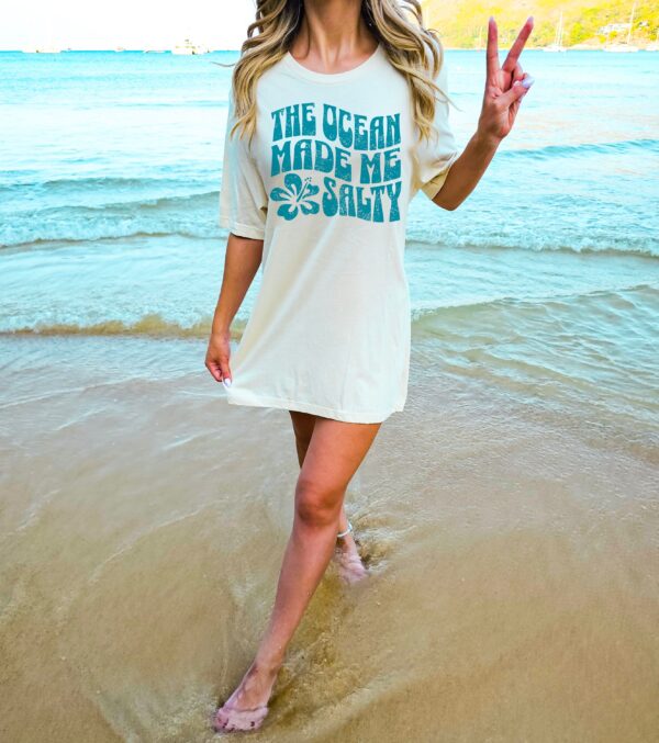 Retro Ocean Tshirt: Y2K Summer Vacation Style for Girls Trip Aesthetic