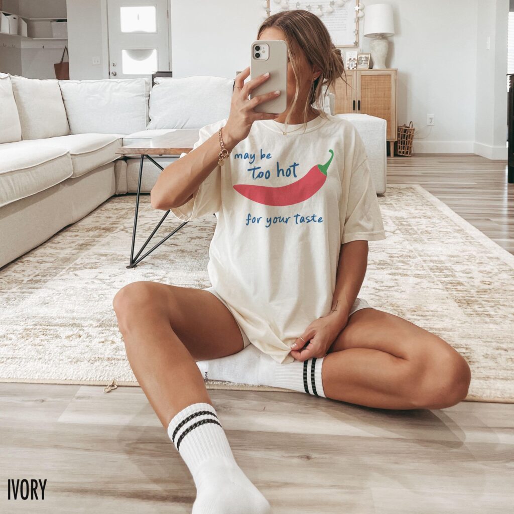 Spicy Chili Pepper Retro Graphic Tee – Women s Funny Food Humor TShirt Y2K Aesthetic Sarcastic Shirts Spicy Chili Pepper Retro Graphic Tee – Women s Funny Food Humor TShirt Y2K Aesthetic Sarcastic Shirts